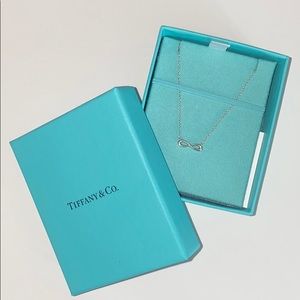 TIFFANY & CO INFINITY NECKLACE